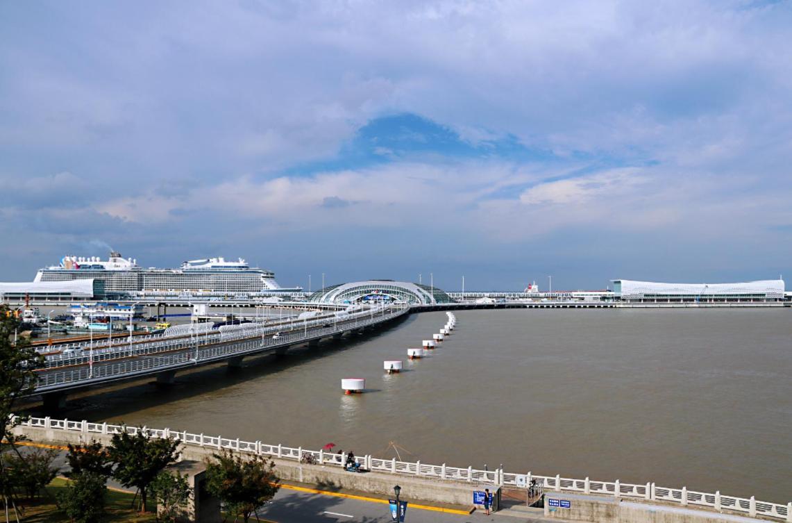 Linjiang International Cruise Hotel Baoyang Road Shanghai Extérieur photo